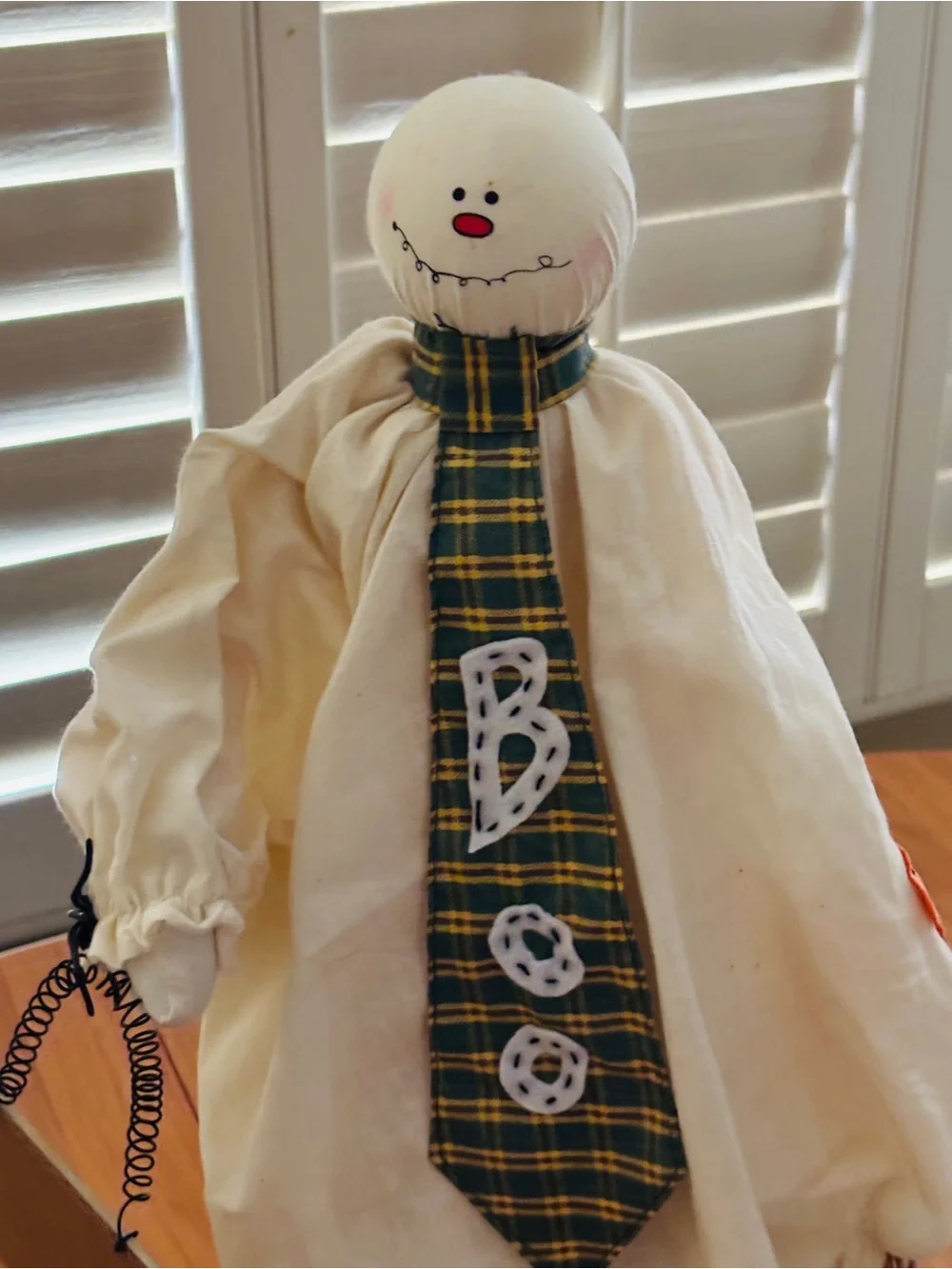 Halloween Ghost Decoration ~ Ghost Trik-O-Treater ~ “Boo”